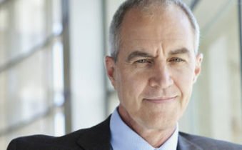 怎么让<em>白头发变多</em>,染发勿进。-