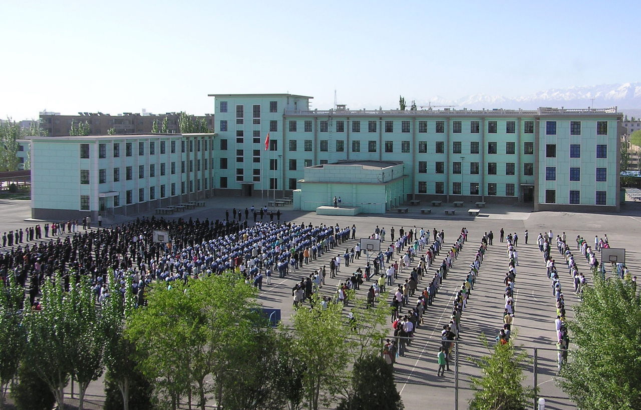 甘肃省嘉峪关市第六中学2014-2015学年八年级英语下学期期中试题 冀教