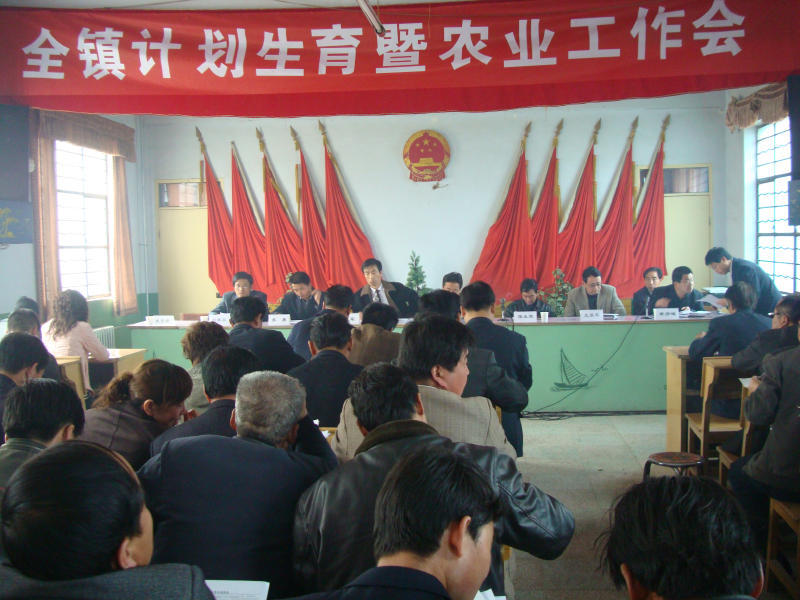 乌丹总人口_乌丹蒙古王城(2)