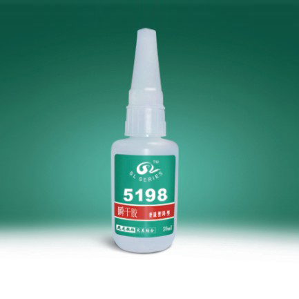 按密封胶施工后性能分类    按涂料中胶粘剂的作用医用胶水分类