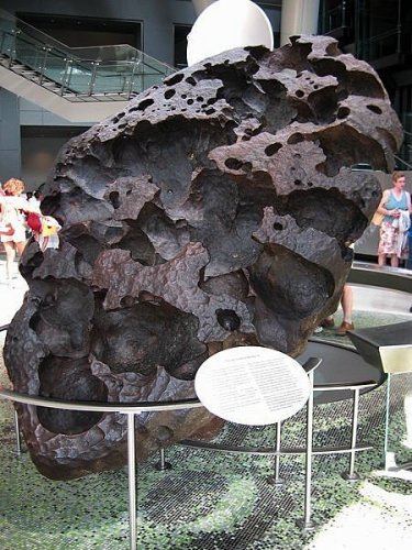 在纽约美国自然历史博物馆展出的威拉姆特陨石